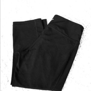 Old Navy Active Fitted Capris